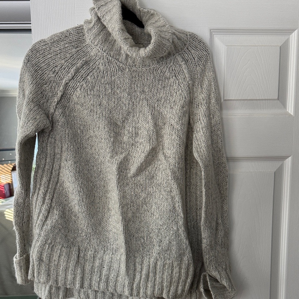Kaisely Heather Gray Turtleneck Sweater